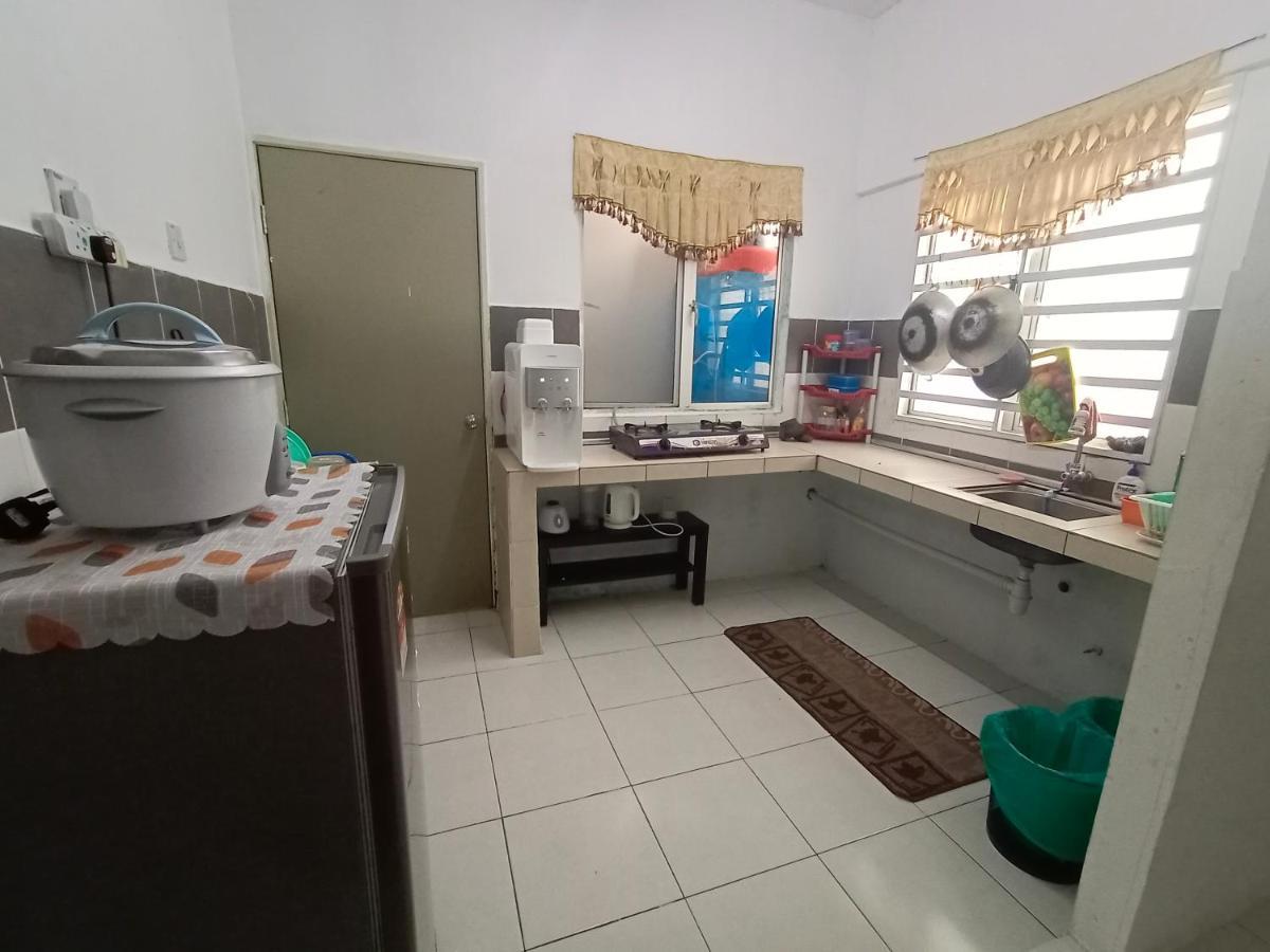 Nurul Aisyah Homestay Tanah Rata Esterno foto